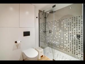 A bathroom at MONTLUDE de Alma de Nieve