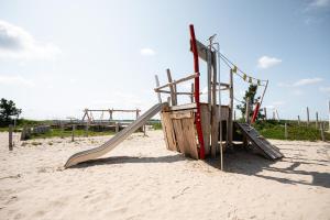 Glamping Schotsman的儿童游玩区