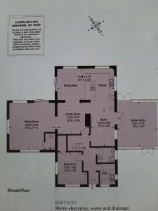 un plan d'étage d'une maison dans l'établissement Hollybank, à Earnley