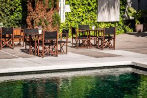 Bazén v ubytovaní Hotel Medium Sitges Park alebo v jeho blízkosti