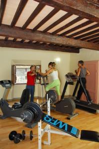 Fitness centrum a/nebo fitness zařízení v ubytování Leon Bianco