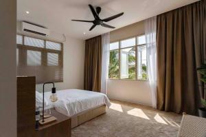Ένα ή περισσότερα κρεβάτια σε δωμάτιο στο SUARASA Villa 1 - Private Pool