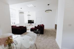 Seating area sa BOBBIN ROW - Grade 2 Listed Property with a Beautiful Design with Access to Leeds