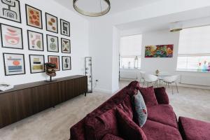 Seating area sa BOBBIN ROW - Grade 2 Listed Property with a Beautiful Design with Access to Leeds