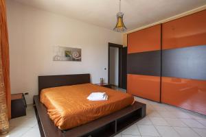 Giường trong phòng chung tại Pi la via di Selinunte