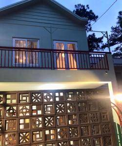 Balkón nebo terasa v ubytování Whispering Pines Dalat (Thông Thì Thầm ĐL)