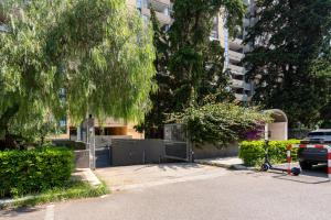 Giardino di Boscoincittà Apt with garage and whirlpool tub