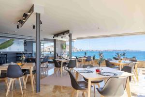 תמונה מהגלריה של Suites del Mar by Melia באליקנטה