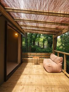 Wecamp San Sebastián的休息区