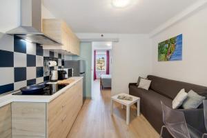 Кухня або міні-кухня у Taronico Apartments Duck