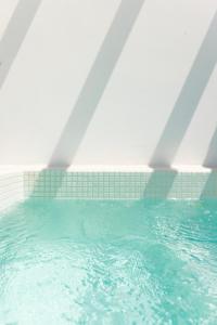 Piscina a Astro Palace Hotel & Suites o a prop