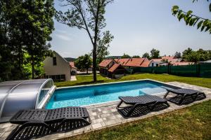 Oszter Udvarház 8254 Kékkút, 9 Fő utca kép - 2