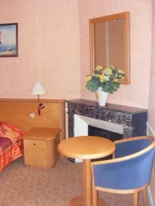 Afbeelding uit fotogalerij van Les Lilas Des Deux Ponts in Cravant +8 foto's