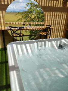 Photo de la galerie de l'établissement Le Spa des lavandes panoramique, à Valensole