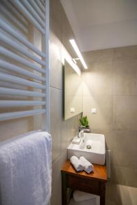 Voodi või voodid majutusasutuse Aurelia Sea View Loft Suite toas