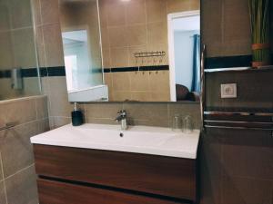 Kúpeľňa v ubytovaní Aur Blan - Chambres Le Somail + 29 fotografií