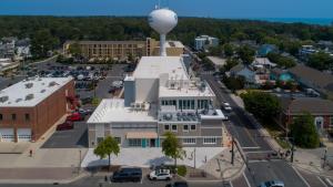 Vaade majutusasutusele Coast Rehoboth Beach, Tapestry Collection By Hilton linnulennult
