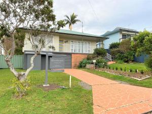 The building in which the holiday home is located