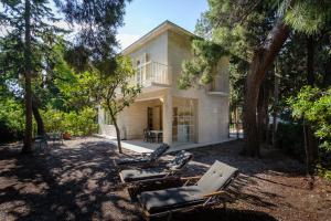 Vrt ispred objekta Villa Linda