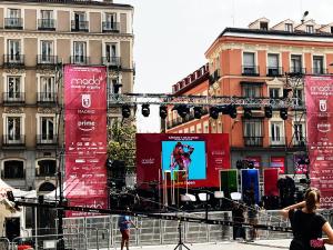 Goście zatrzymujący się w obiekcie Chic4 luxury Gran via