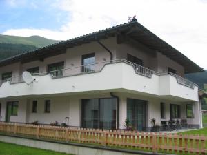Nespecifikovaný výhled na hory nebo výhled na hory při pohledu z apartmánu