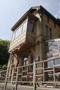 O edifício em que a villa se localiza