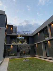 an exterior view of a house at Moderno departamento frente a ciudad cultural II in San Salvador de Jujuy