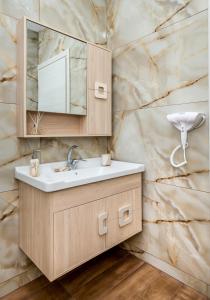 Gallery image of Zara Studios in Astris