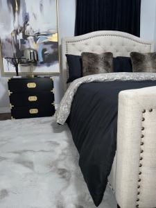 Opulence & Cozy Comfort 객실 침대