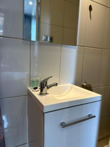 Fotografie z fotogalerie ubytování Hôtel Doré v destinaci Nîmes + 5 fotografií