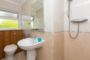 Bilik mandi di Broadlands +48 gambar