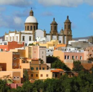 A general view of Playa del Inglés or a view of the city taken from Az apartmant