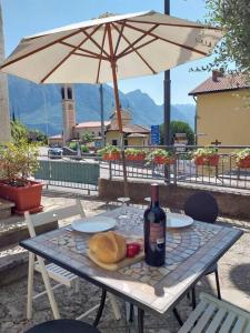 Gambar di galeri bagi Casa Elly di Riva di Solto