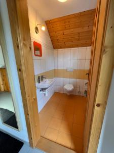HOFBERG Apartmánにあるバスルーム