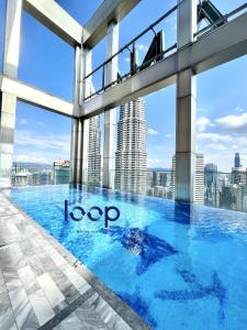 Tropicana The Residences By Loop Suites