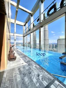 Tropicana The Residences By Loop Suites