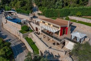 Πισίνα στο ή κοντά στο Villa Kastro