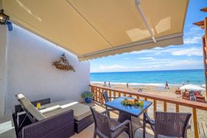 Gallery image of Elena's Seaside Apartments & Studios in Agios Gordios