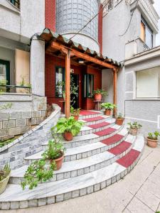 El edificio en el que está el hotel