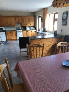 A kitchen or kitchenette at Atlantic View