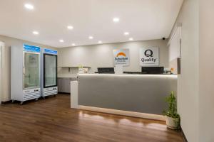 an office with a reception desk and a waiting room at Quality Inn & Suites Millville in Millville +20 photos