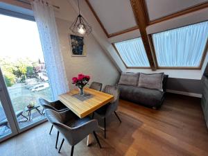 Ruang duduk di Windflower apartment
