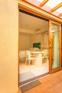 朱奎Casa d'Aroeira Residencial Boutique - Centro de Juqueí - 2 quadras do mar - Serviço de Praia - Roupa de Cama 600 fios algodão Egípcio - Toalhas Banho e Praia - Tudo Novo - Estacionamento Interno - Cozinha - Consulte unidades com Ofurô Hidro e Cromoterapia的相册照片
