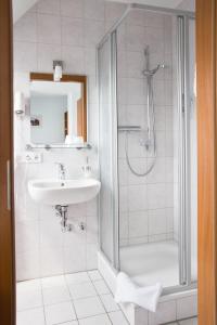 Ванна кімната в Gästehaus zur Kurve
