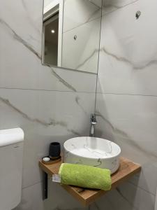 Ένα μπάνιο στο Studio Apartment Fiorello I
