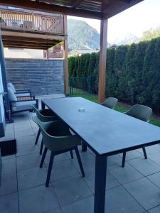 Zdjęcie z galerii obiektu Auhof Wirtshaus & Suiten w Kaprunie