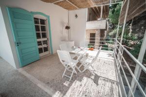 Balkón nebo terasa v ubytování Villa Maria in Puglia con pineta vicino al mare