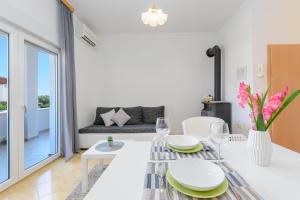Apartmani Vita, Ližnjan - apartman 2的休息区
