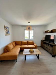 Khu vực ghế ngồi tại Family apartment Sevid +17 ảnh