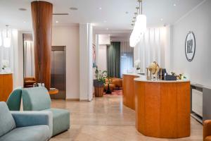 Posedenie v ubytovaní Hotel H12****